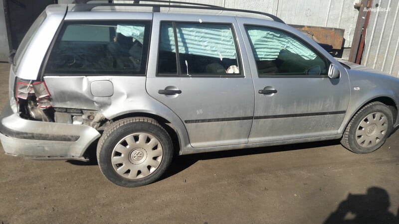 Photo 7 - Volkswagen Golf 2002 y parts