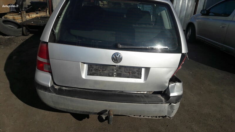 Photo 9 - Volkswagen Golf 2002 y parts