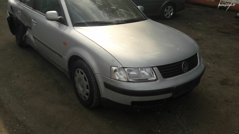 Photo 2 - Volkswagen Passat 1998 y parts