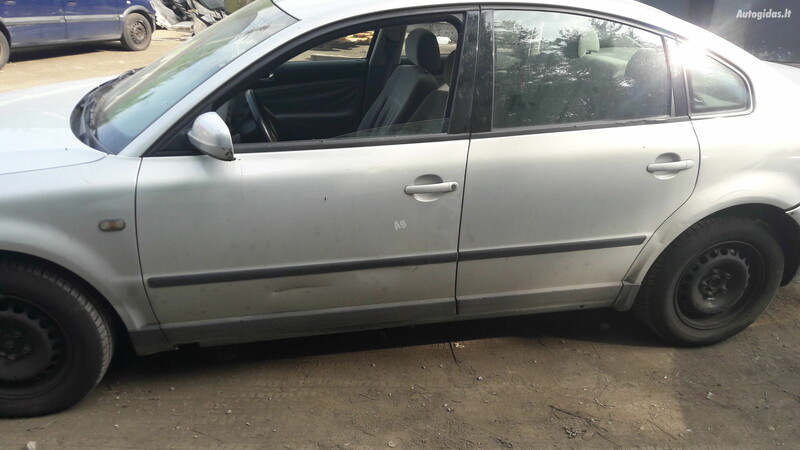 Photo 5 - Volkswagen Passat 1998 y parts