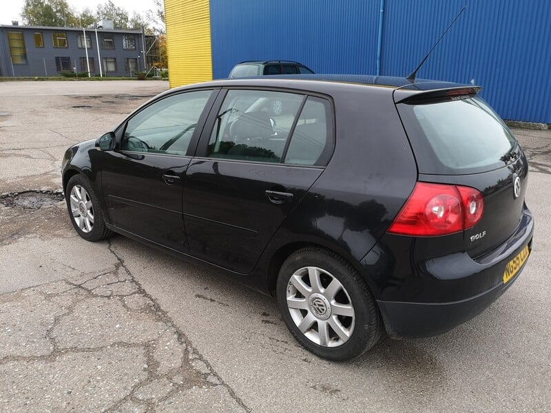 Photo 5 - Volkswagen Golf 2005 y parts