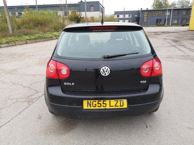 Photo 6 - Volkswagen Golf 2005 y parts