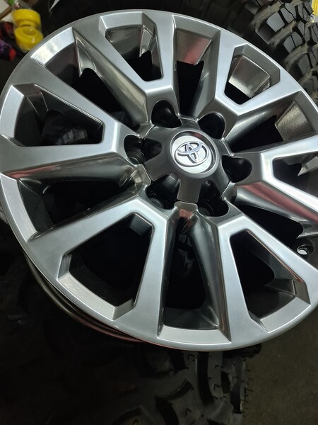 Photo 2 - tlc Land Cruiser light alloy R17 rims