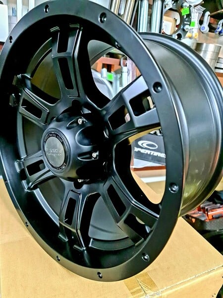 Photo 3 - Light alloy R16 rims