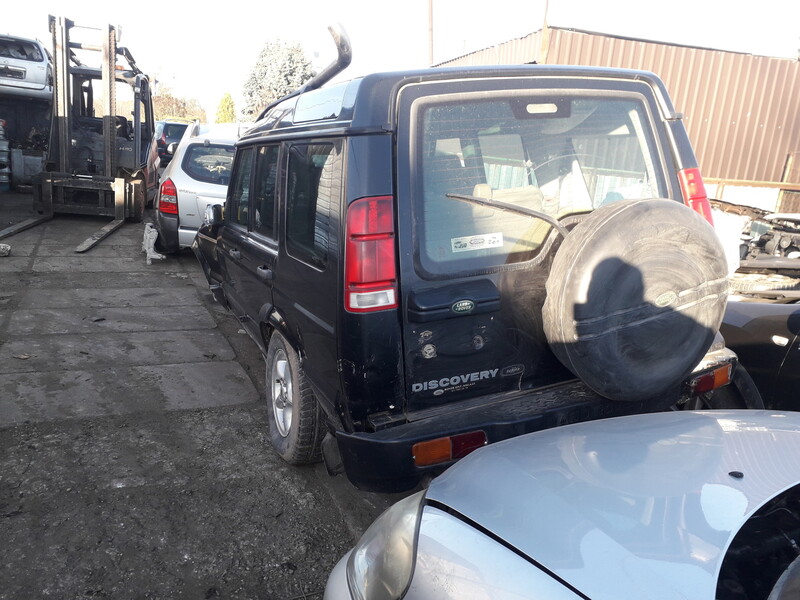 Photo 1 - Land Rover Discovery II 2001 y parts
