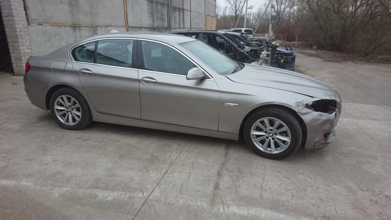 Photo 4 - Bmw 520 2012 y parts