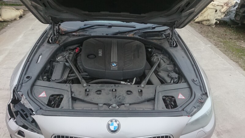 Photo 9 - Bmw 520 2012 y parts