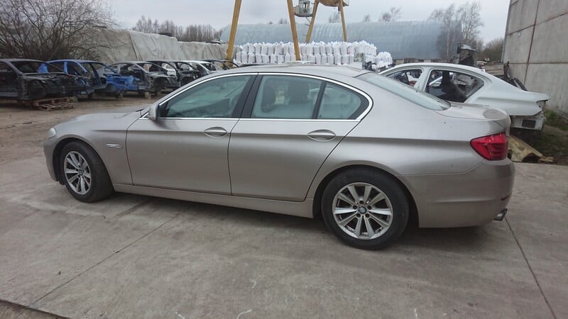 Photo 7 - Bmw 520 2012 y parts