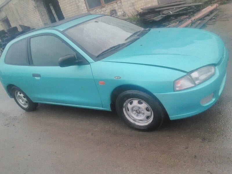 Photo 7 - Mitsubishi Colt CJ0 1998 y parts