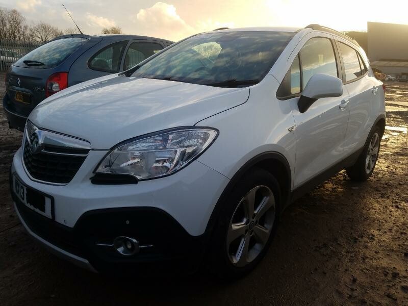 Photo 2 - Opel Mokka 2013 y parts