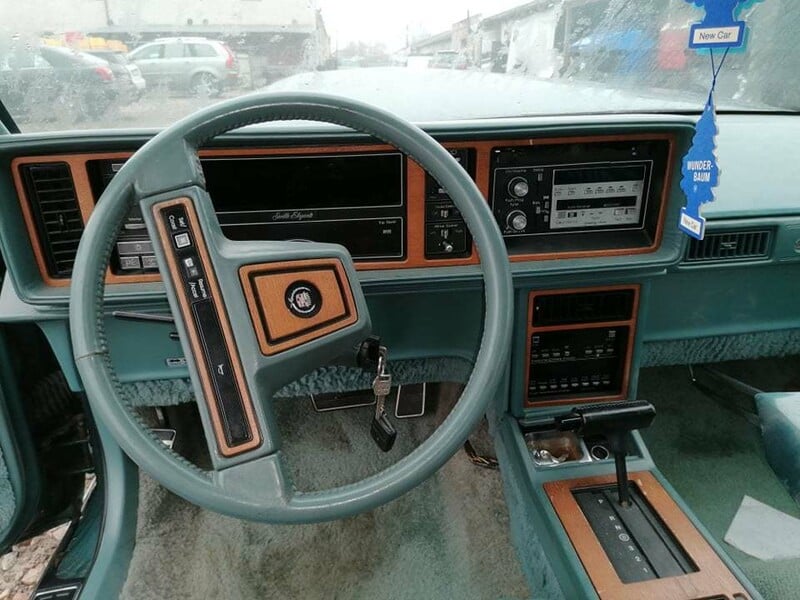 Фотография 4 - Cadillac Eldorado 1986 г запчясти