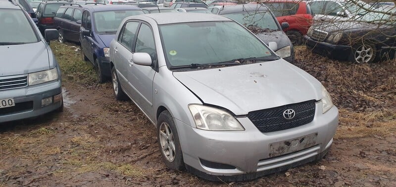 Photo 3 - Toyota Corolla 2005 y parts