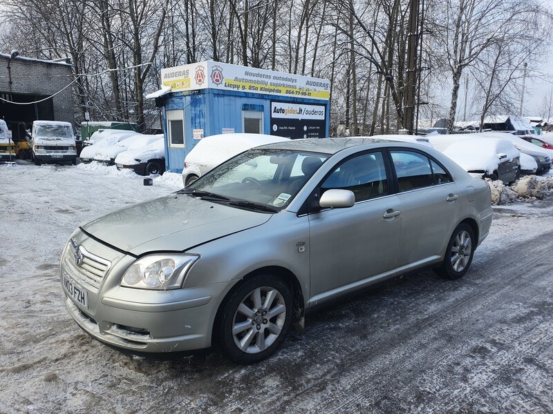 Toyota Avensis II 2.0 DYZELIS 85 KW 2003 y parts