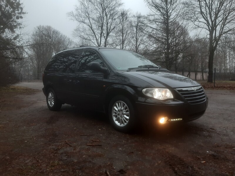 Photo 6 - Chrysler Voyager 2006 y parts
