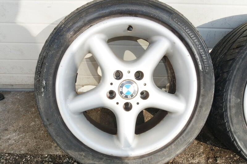 Photo 3 - BMW 320 light alloy R17 rims