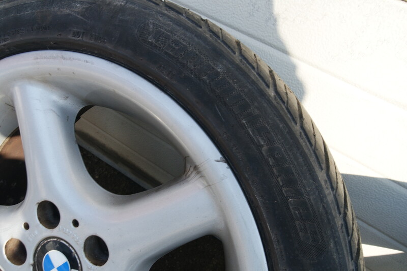 Photo 13 - BMW 320 light alloy R17 rims