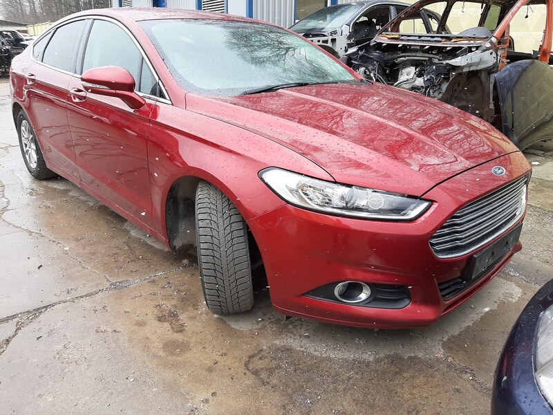 Ford Mondeo 2015 m dalys