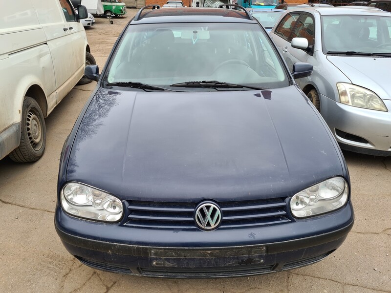 Volkswagen Golf IV 2001 m dalys