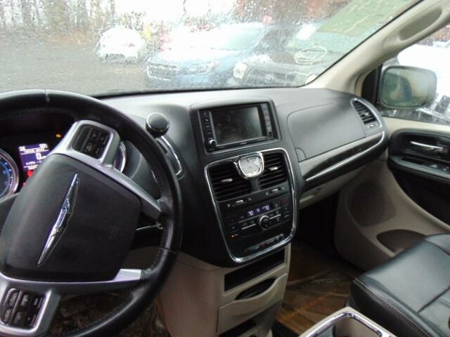 Photo 4 - Chrysler Town & Country 2014 y parts