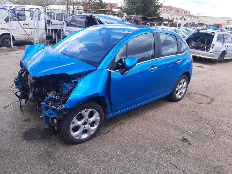 Citroen C3 2011 y parts