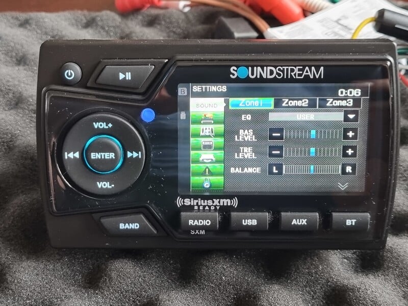 Nuotrauka 11 - Soundstream MHU-32SXM laivams Multimedia