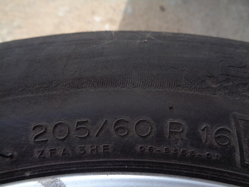 Photo 6 - Avon R16 summer tyres passanger car