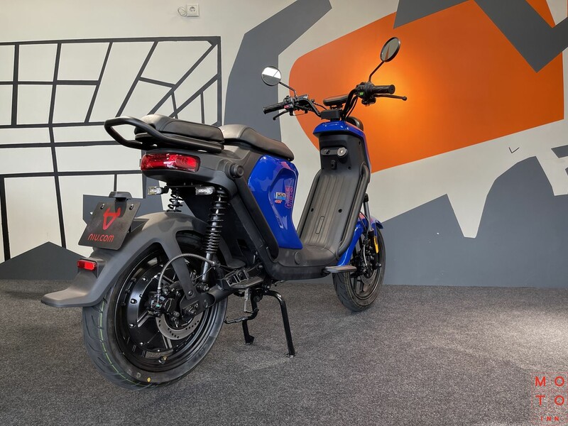 Photo 4 - NIU UQi GT 2022 y Scooter / moped