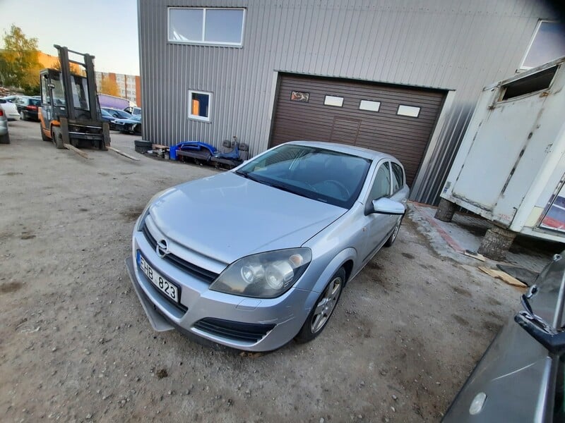 Photo 11 - Opel Astra 2005 y parts