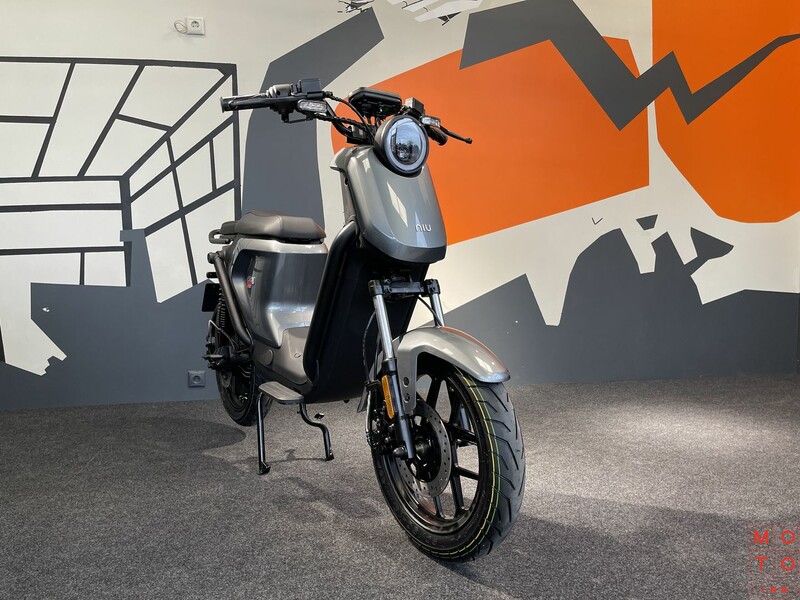 Photo 13 - NIU UQi GT 2022 y Scooter / moped
