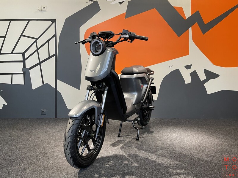 Photo 11 - NIU UQi GT 2022 y Scooter / moped