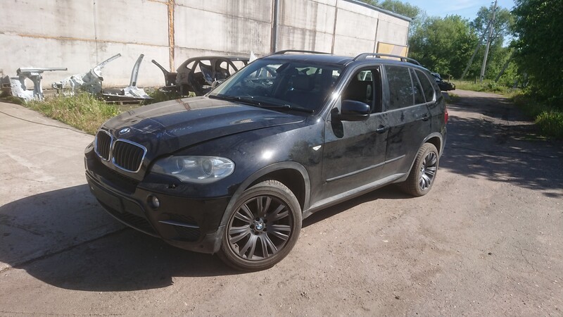 Bmw X5 E70 2011 г запчясти