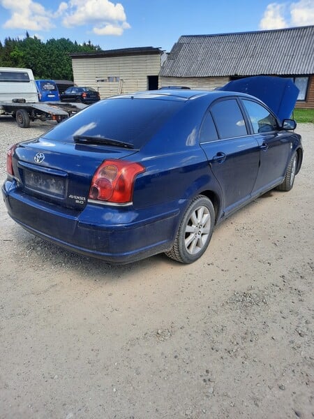 Photo 6 - Toyota Avensis 2005 y parts