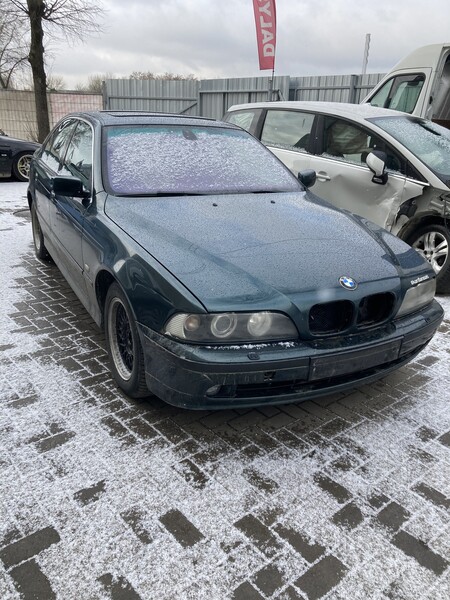 Bmw Serija 5 2004 y parts