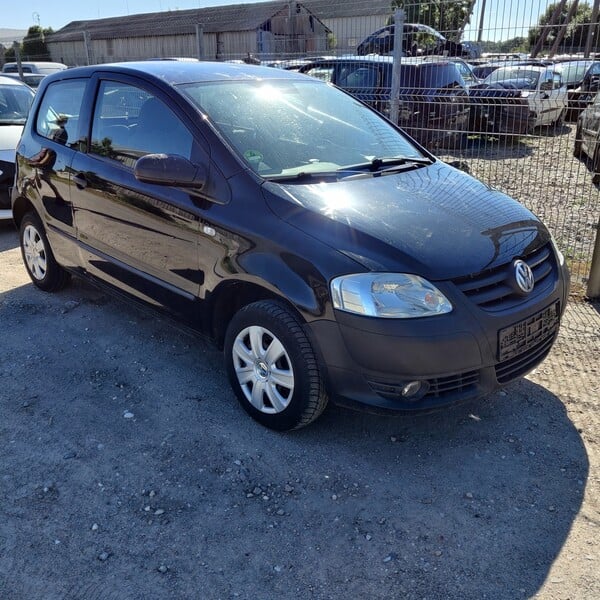 Photo 2 - Volkswagen Fox 2006 y parts