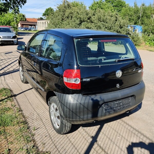 Photo 4 - Volkswagen Fox 2006 y parts