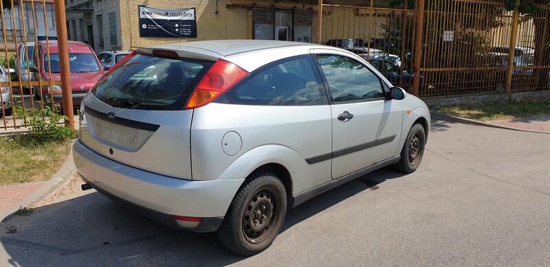 Photo 5 - Ford Focus 74 kW 2000 y parts