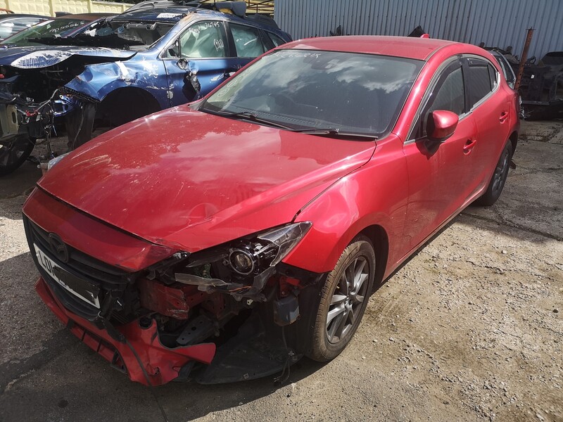 Photo 2 - Mazda 3 2014 y parts
