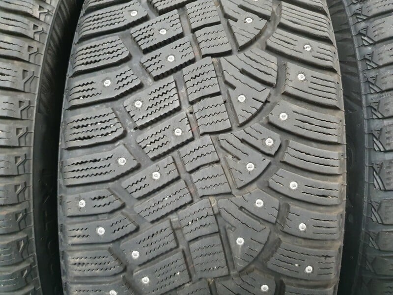 Photo 3 - Continental P530 Ice Contact2 R20 winter tyres passanger car