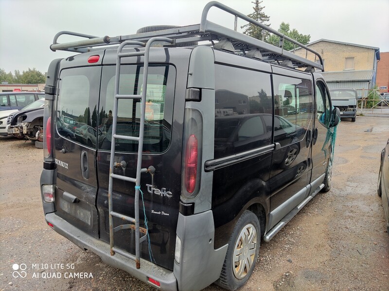 Renault Trafic 2006 г запчясти