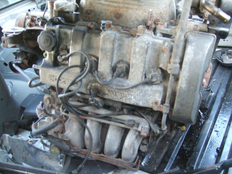 Photo 3 - Mazda 626 1999 y parts