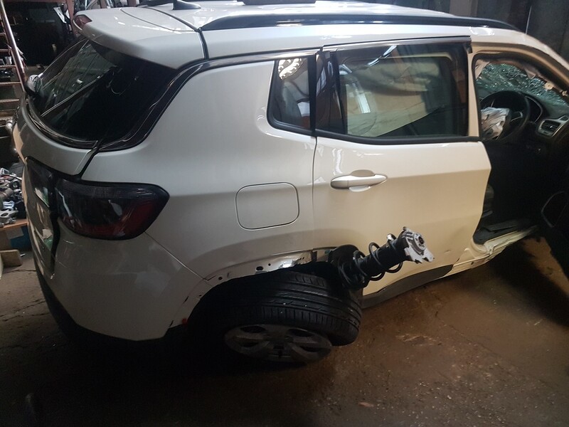 Photo 4 - Jeep Compass 2018 y parts