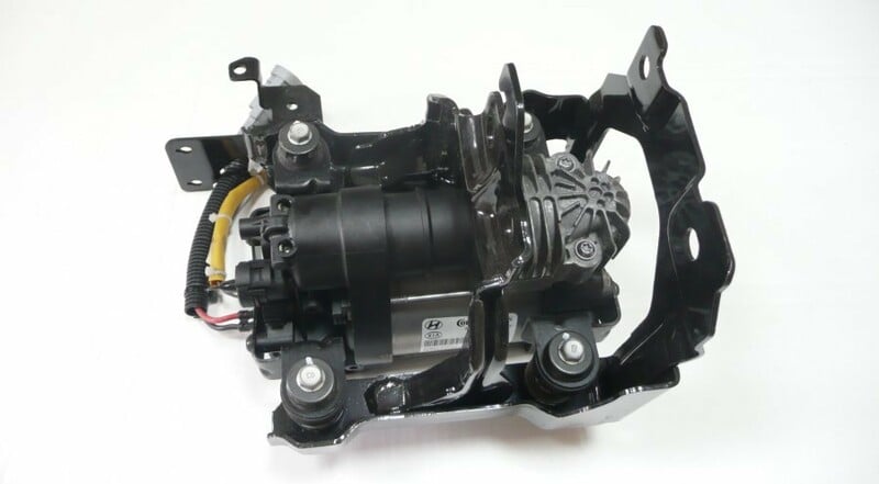 Photo 5 - Hyundai Genesis Coupe Airmatic Pneumatik 2009 y parts