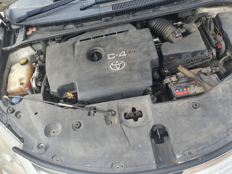 Nuotrauka 5 - Toyota Avensis III 2010 m dalys