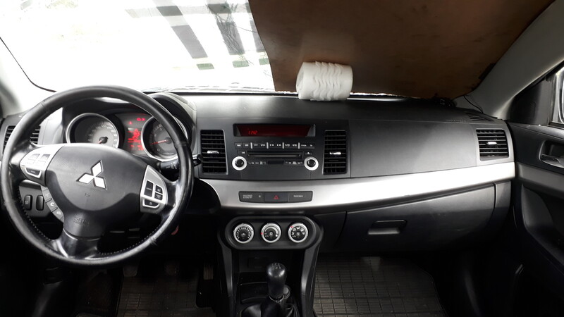 Nuotrauka 15 - Mitsubishi Lancer 2010 m dalys