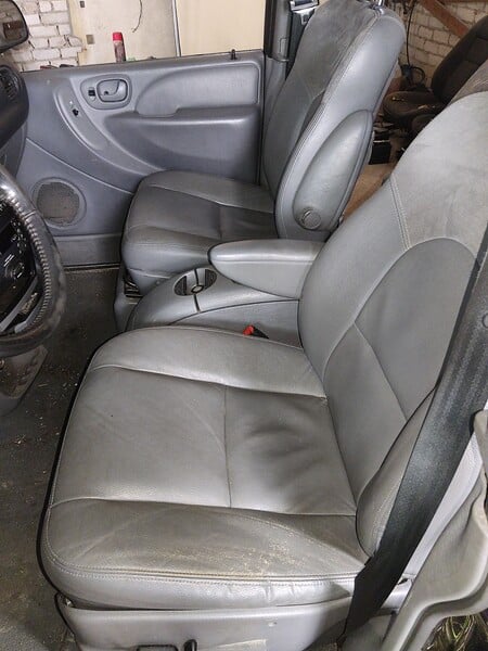 Photo 14 - Chrysler Voyager 2005 y parts