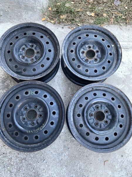 Photo 4 - Nissan RENAULT steel stamped R16 rims