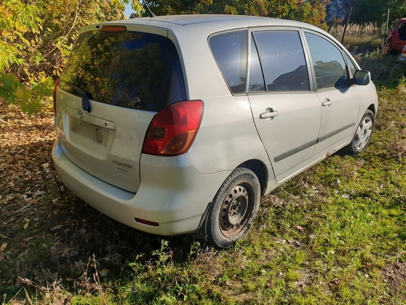 Nuotrauka 3 - Toyota Corolla Verso 2003 m dalys