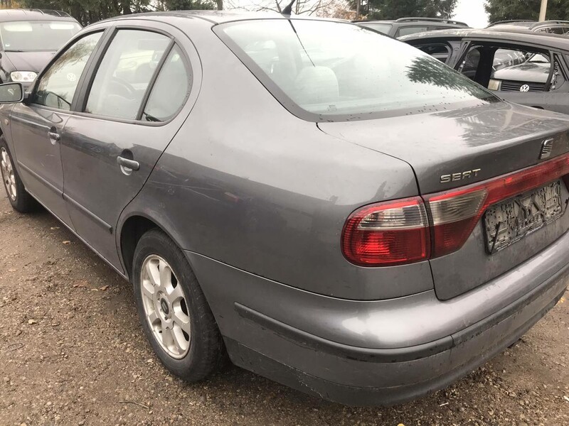 Photo 4 - Seat Toledo II 1999 y parts