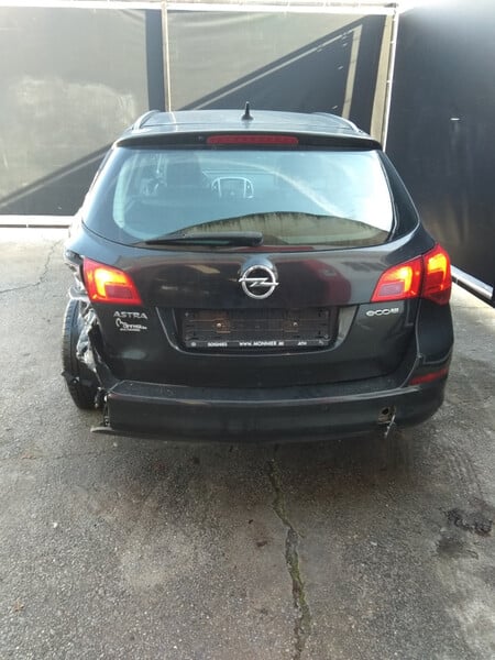 Photo 3 - Opel Astra 2013 y parts