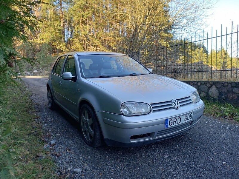 Nuotrauka 4 - Volkswagen Golf IV 2000 m dalys